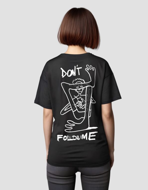 Чорна жіноча футболка оверсайз двонитка “Don’t follow me”